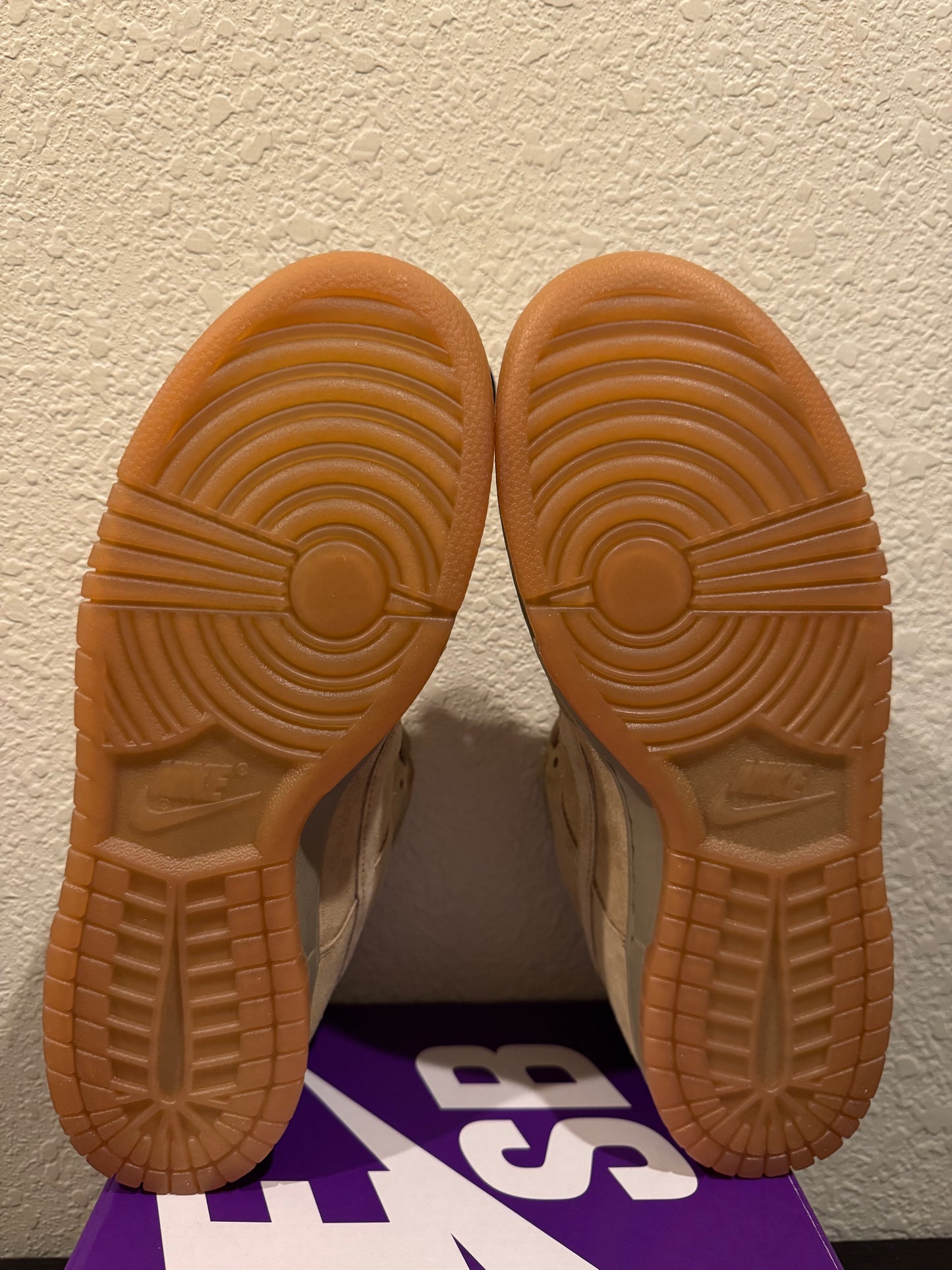 Nike SB Dunk Low B Parachute Beige Men's Brand New HJ0367-200