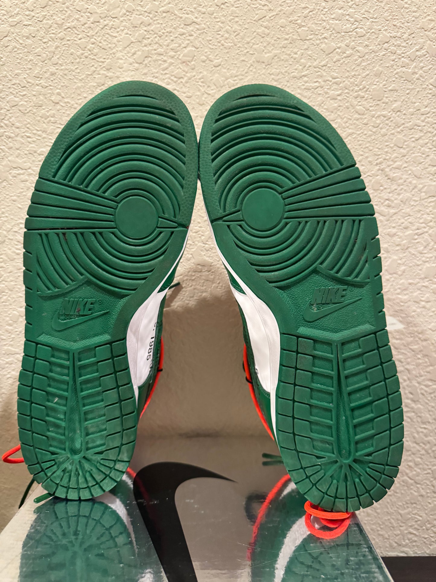 Nike Dunk Low Off White Pine Green Men's Pre-Owned (10.5M) CT0856-100