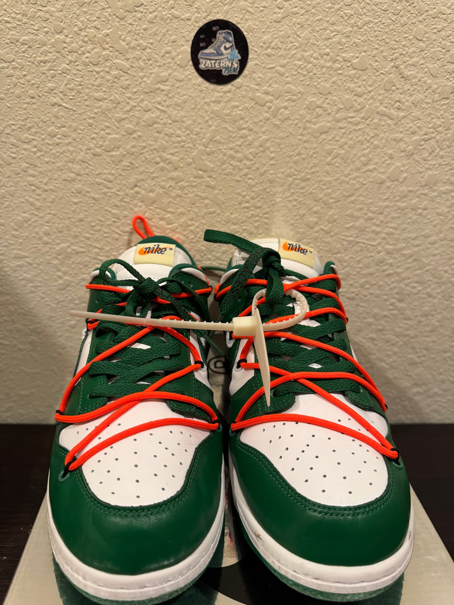 Nike Dunk Low Off White Pine Green Men's Pre-Owned (10.5M) CT0856-100