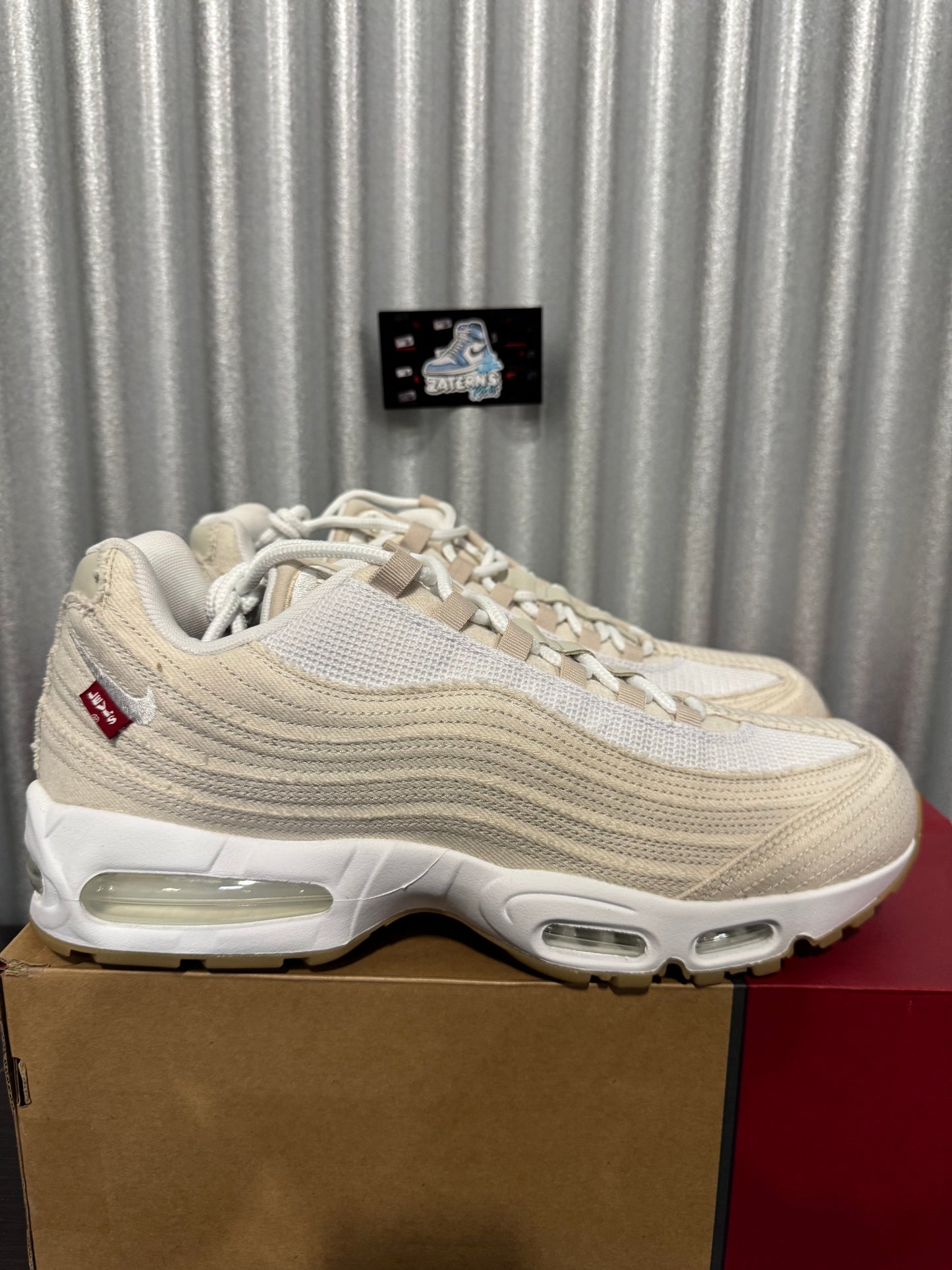Nike Air Max 95 OG Levi's Light Orewood Brown Men's Brand New HM4743-100