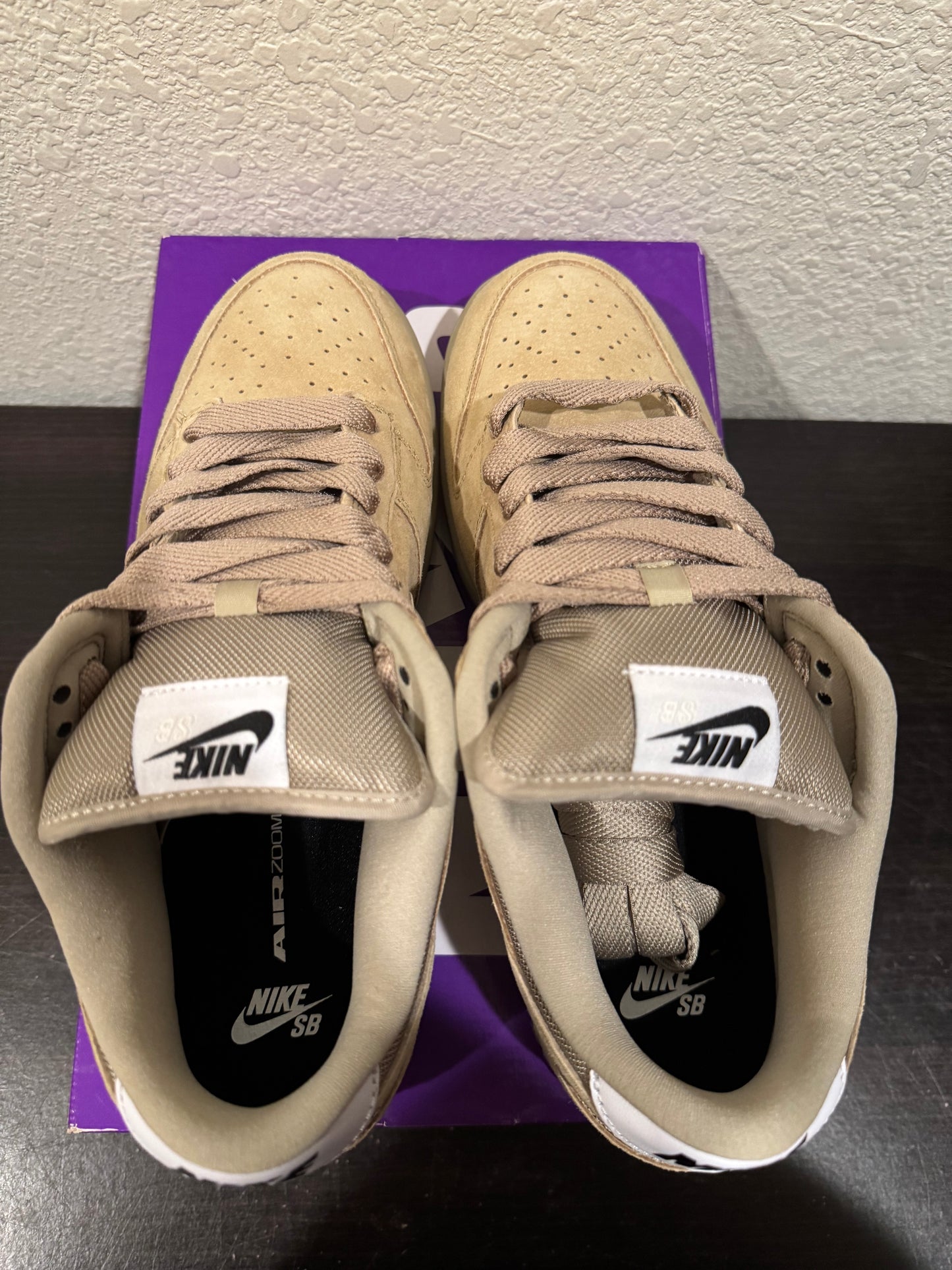 Nike SB Dunk Low B Parachute Beige Men's Brand New HJ0367-200