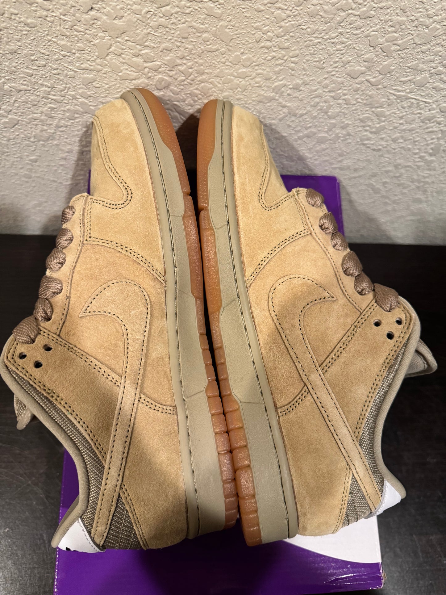 Nike SB Dunk Low B Parachute Beige Men's Brand New HJ0367-200
