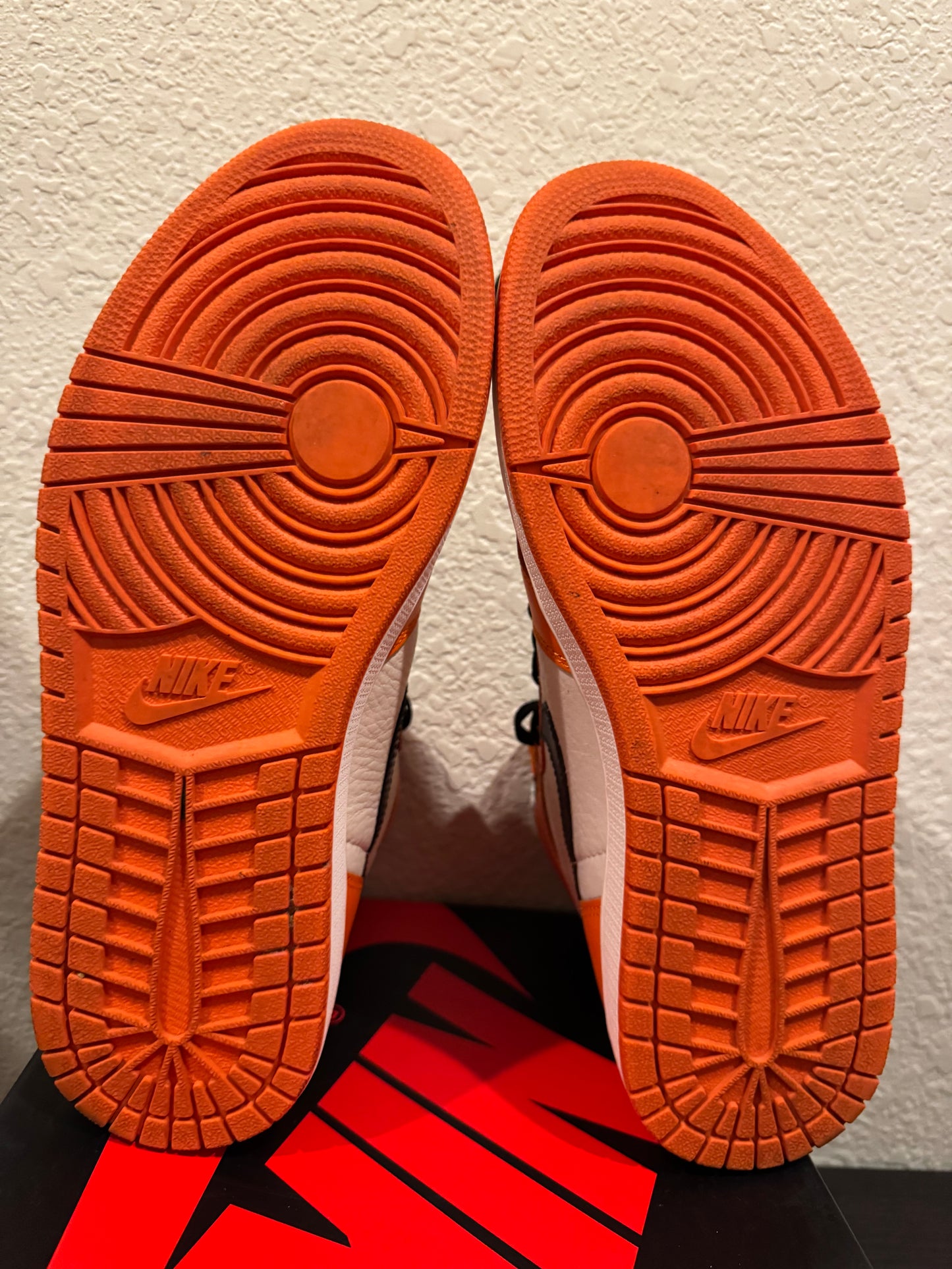 Jordan 1 Reverse Shattered Backboard Men's Pre-Owned (10M) 555088-113