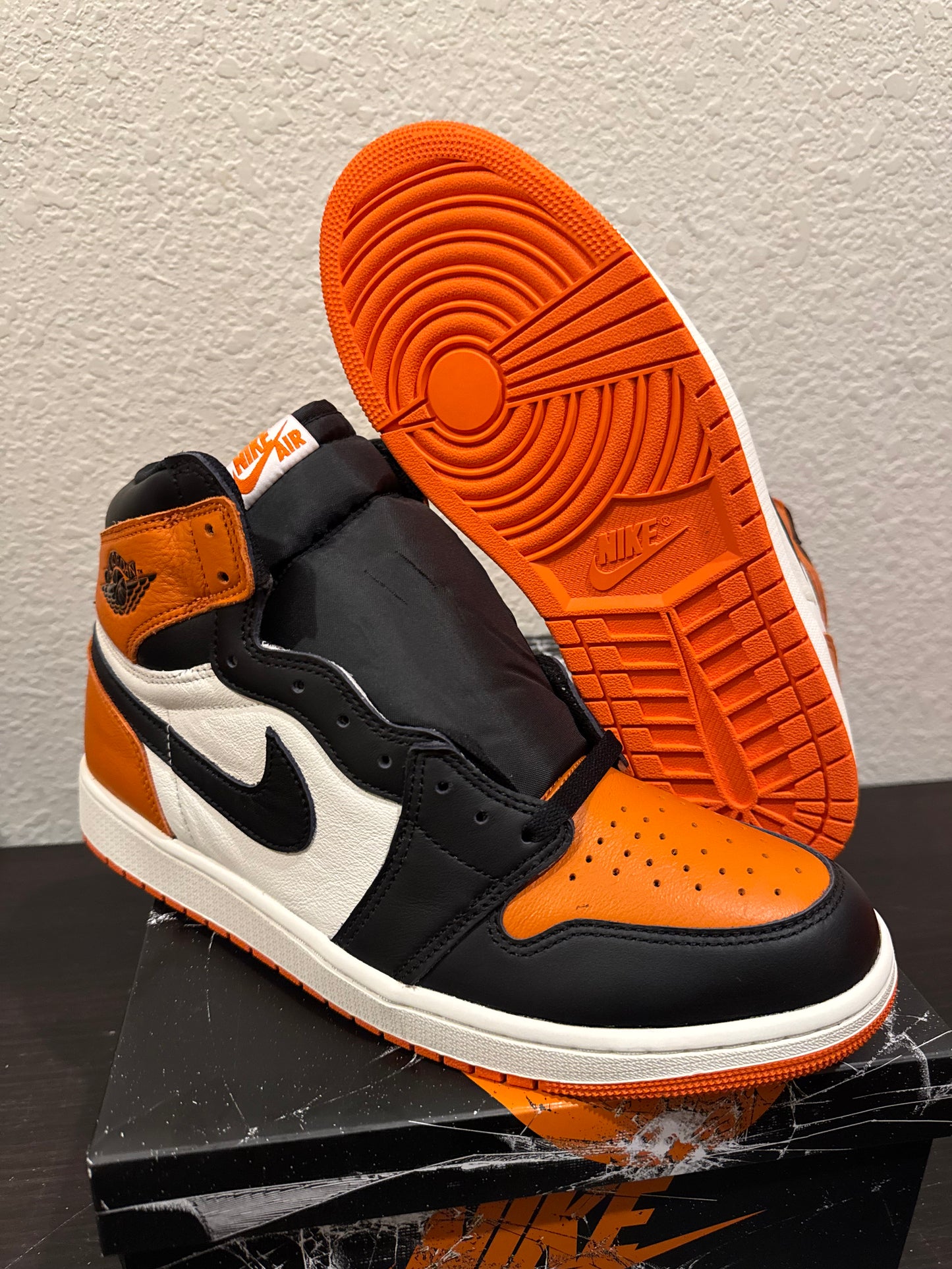 Jordan 1 High OG Shattered Backboard Men's Brand New DZ5485-008