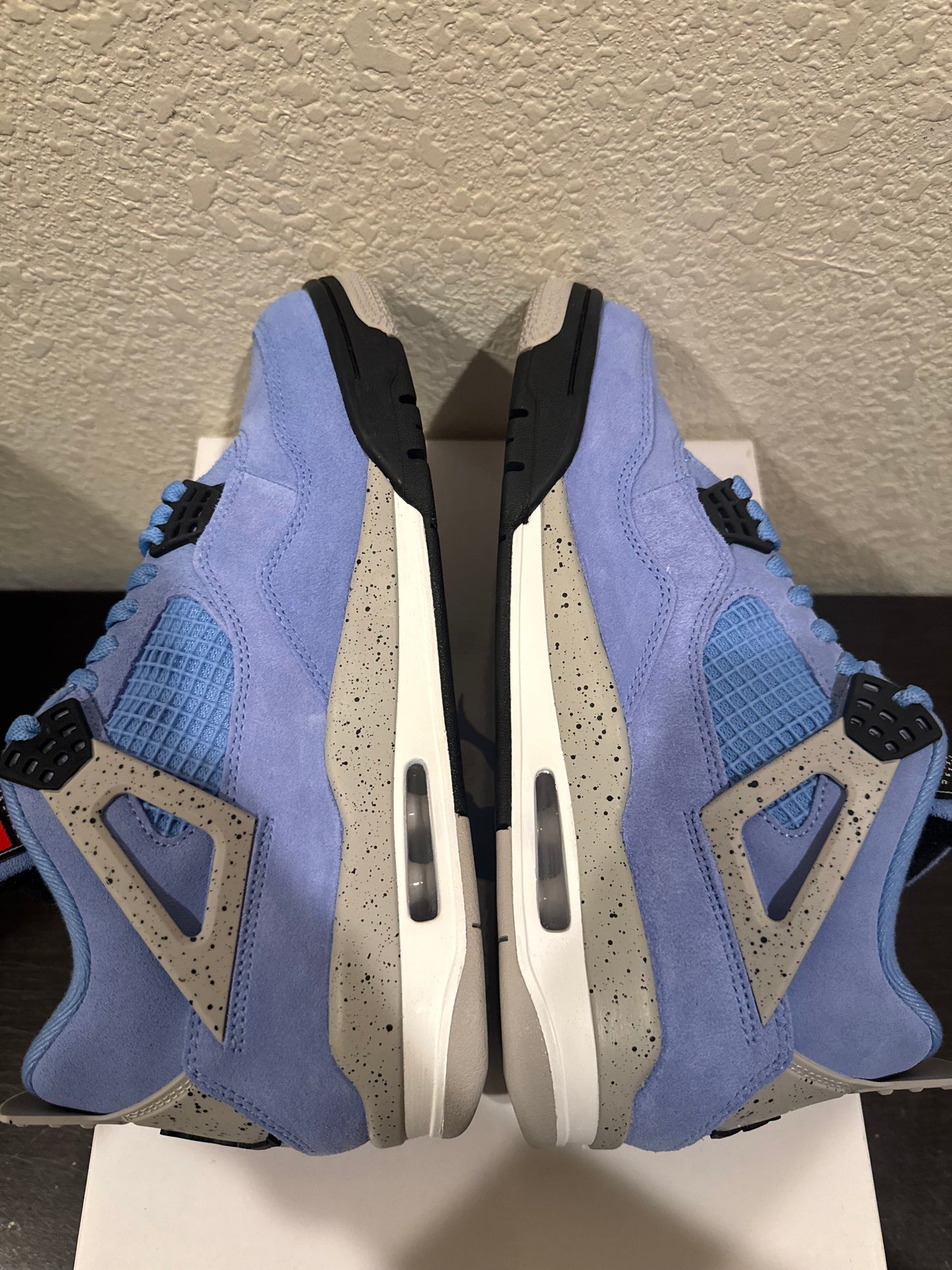Jordan 4 University Blue Men's Pre-Owned (8.5M) CT8527-400