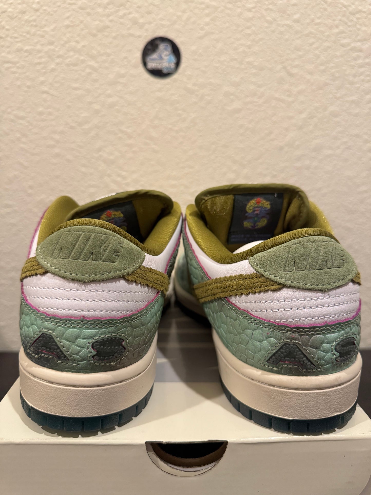 Nike SB Dunk Low Alexis Sablone Chameleon Men's Brand New HJ3386-300