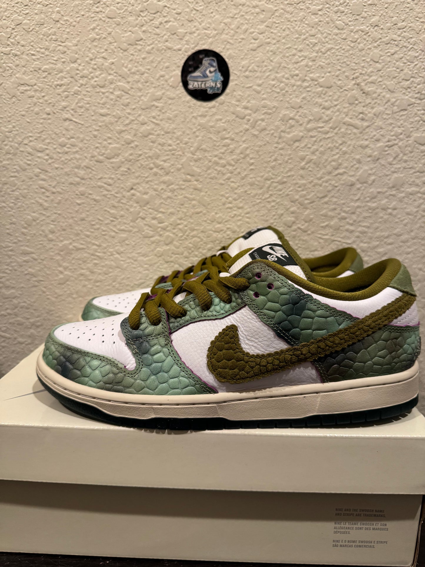Nike SB Dunk Low Alexis Sablone Chameleon Men's Brand New HJ3386-300