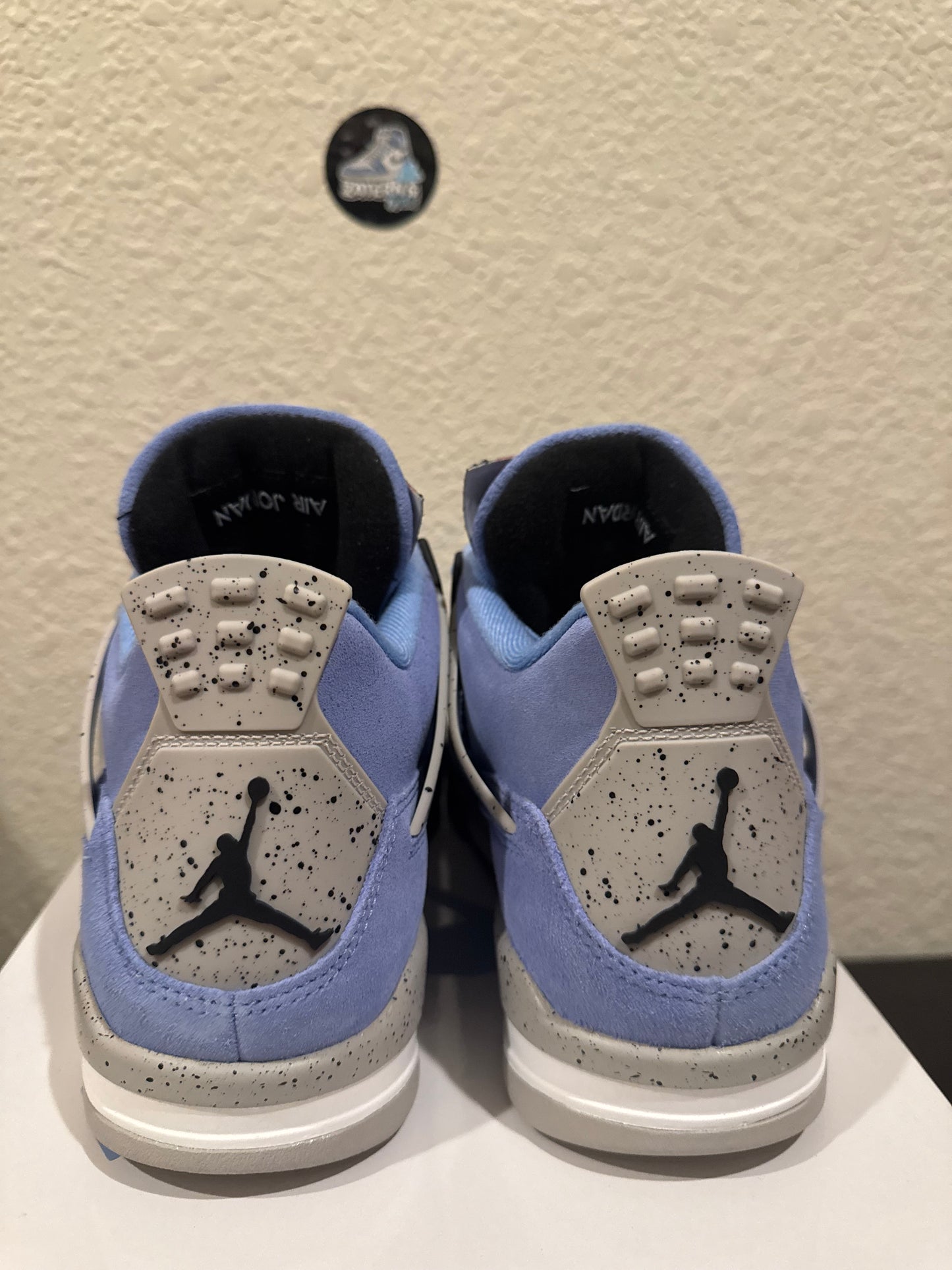 Jordan 4 University Blue Men's Pre-Owned (8.5M) CT8527-400