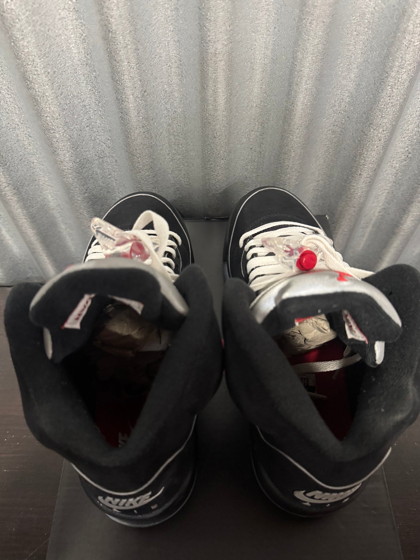 Jordan 5 Black Metallic Reimagined GS Pre-Owned (7Y) HF3976-001