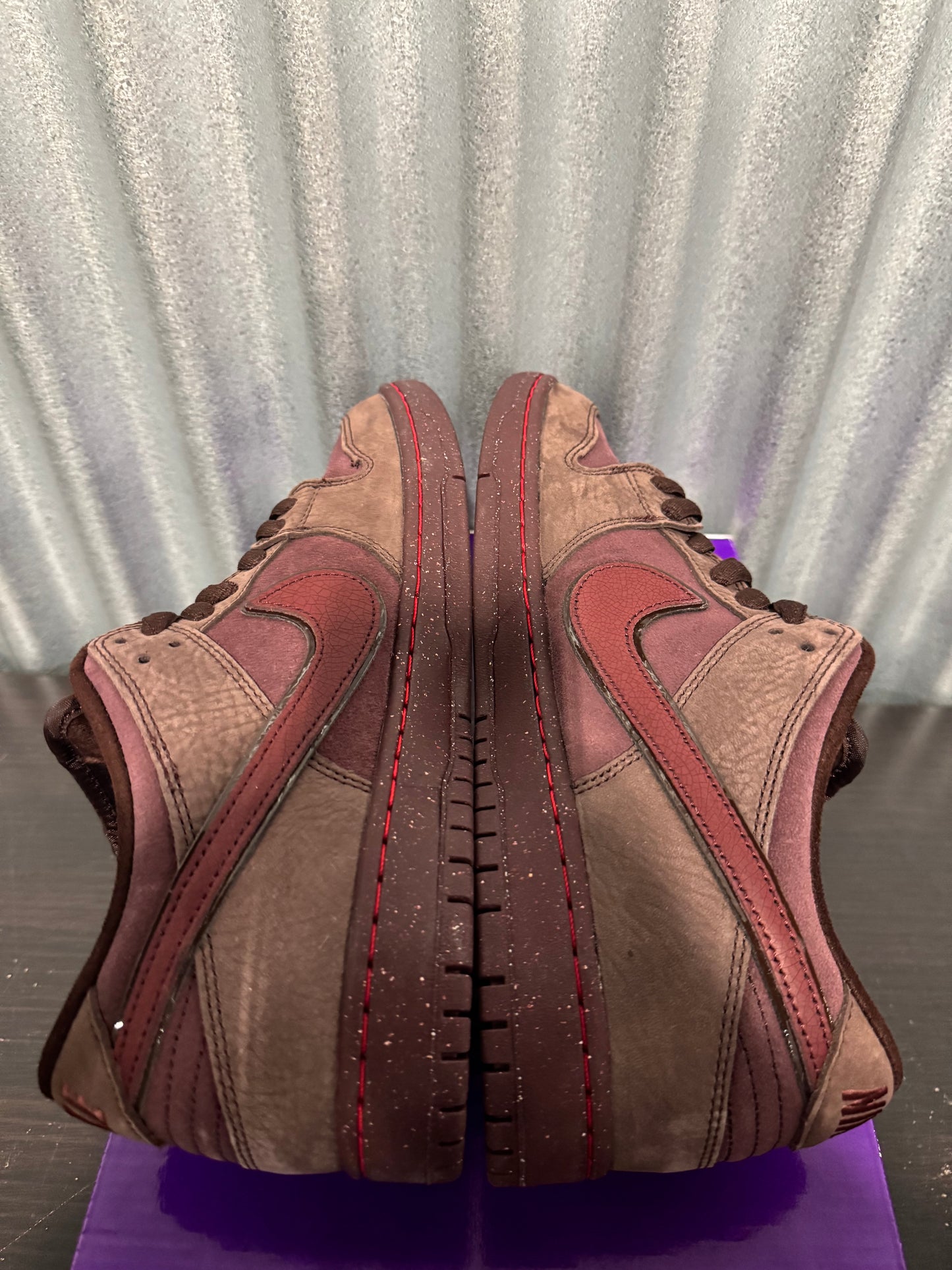 Nike SB Dunk Low City Of Love Burgundy Men's Brand New FN0619-600