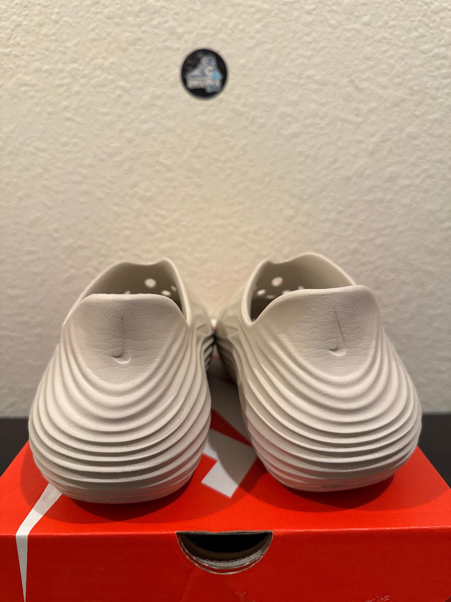 Nike ReactX Rejuven8 Muslin W Brand New HV5062-100