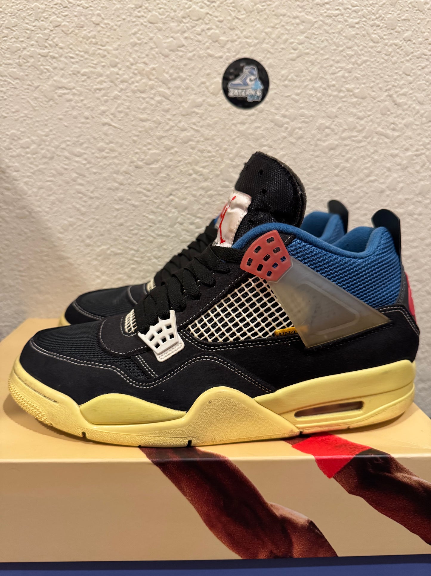 Jordan 4 Union Off Noir Men's Pre-Owned (10M) DC9533-001