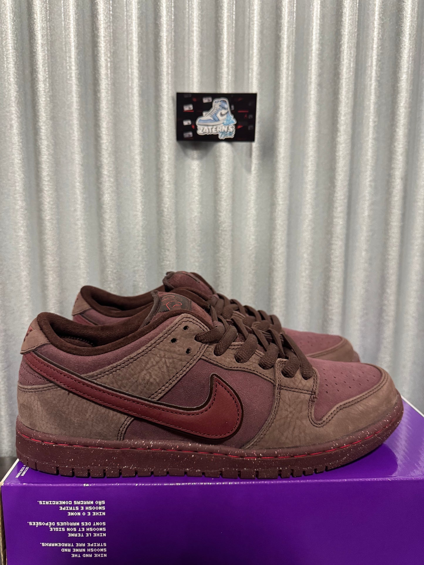 Nike SB Dunk Low City Of Love Burgundy Men's Brand New FN0619-600