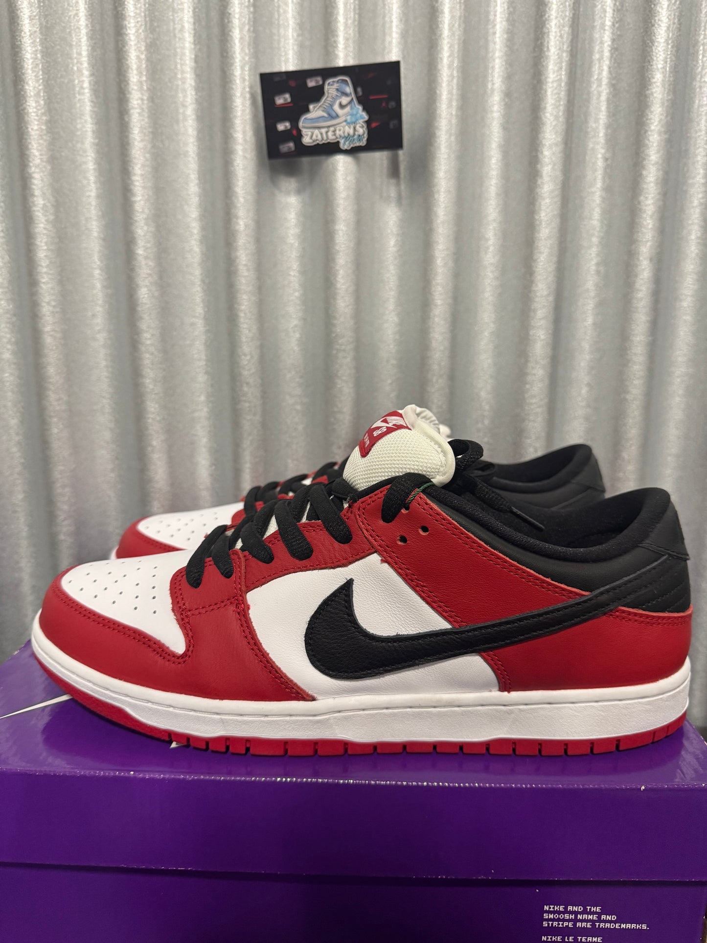 Nike SB Dunk Low Chicago J Pack Men's Brand New BQ6817-600