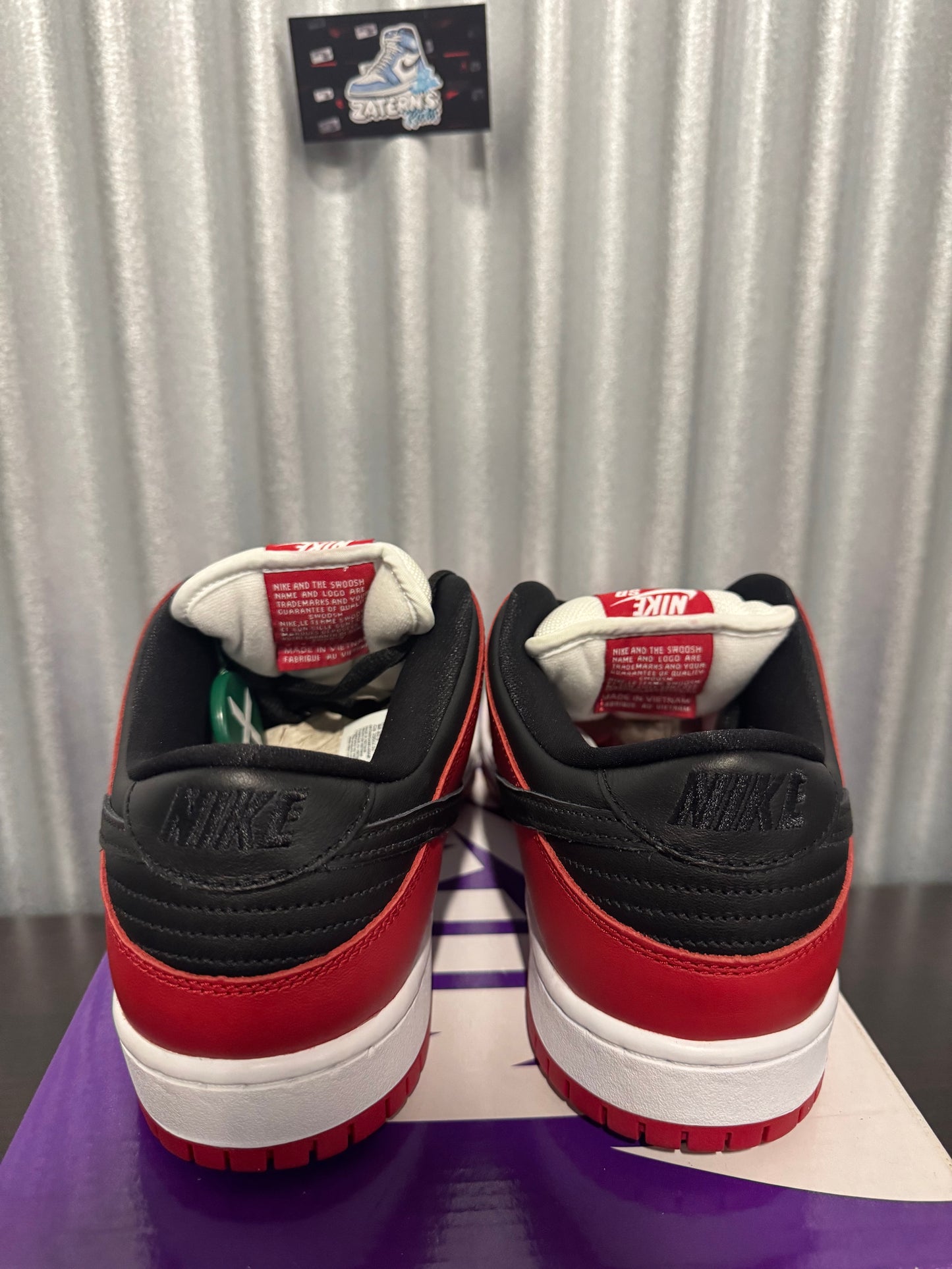 Nike SB Dunk Low Chicago J Pack Men's Brand New BQ6817-600