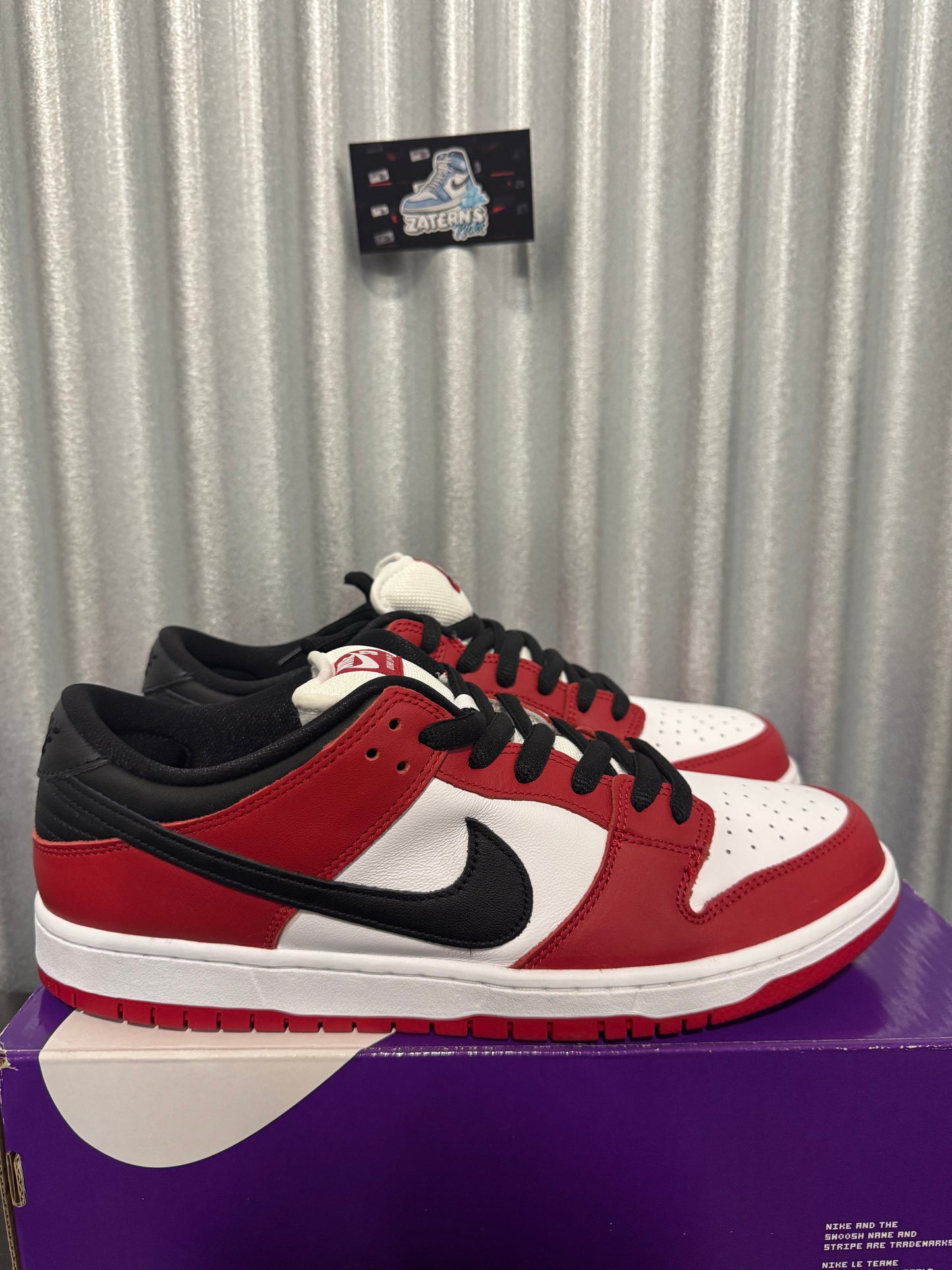 Nike SB Dunk Low Chicago J Pack Men's Brand New BQ6817-600