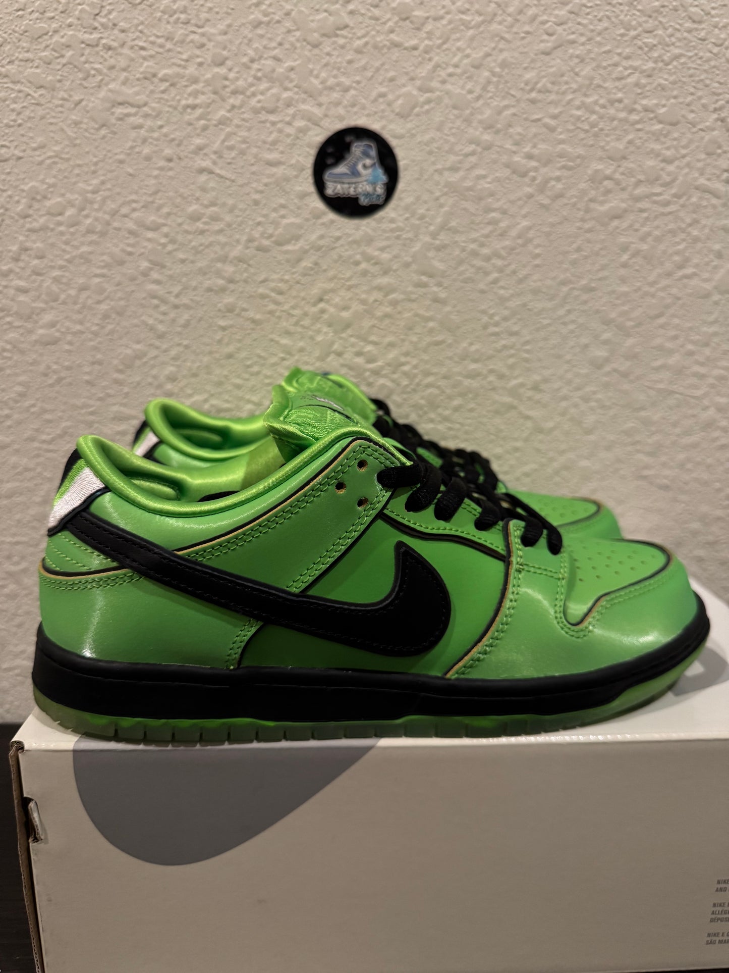 Nike SB Dunk Low PowerPuff Girls Buttercup Size 8 Men's Pre-Owned FZ8319-300