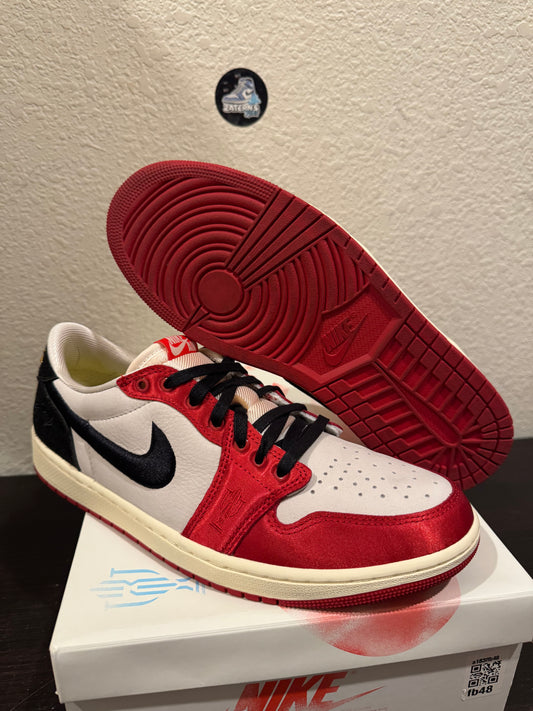 Jordan 1 Low OG SP Trophy Room Men's Pre-Owned (10.5M) FN0432-100