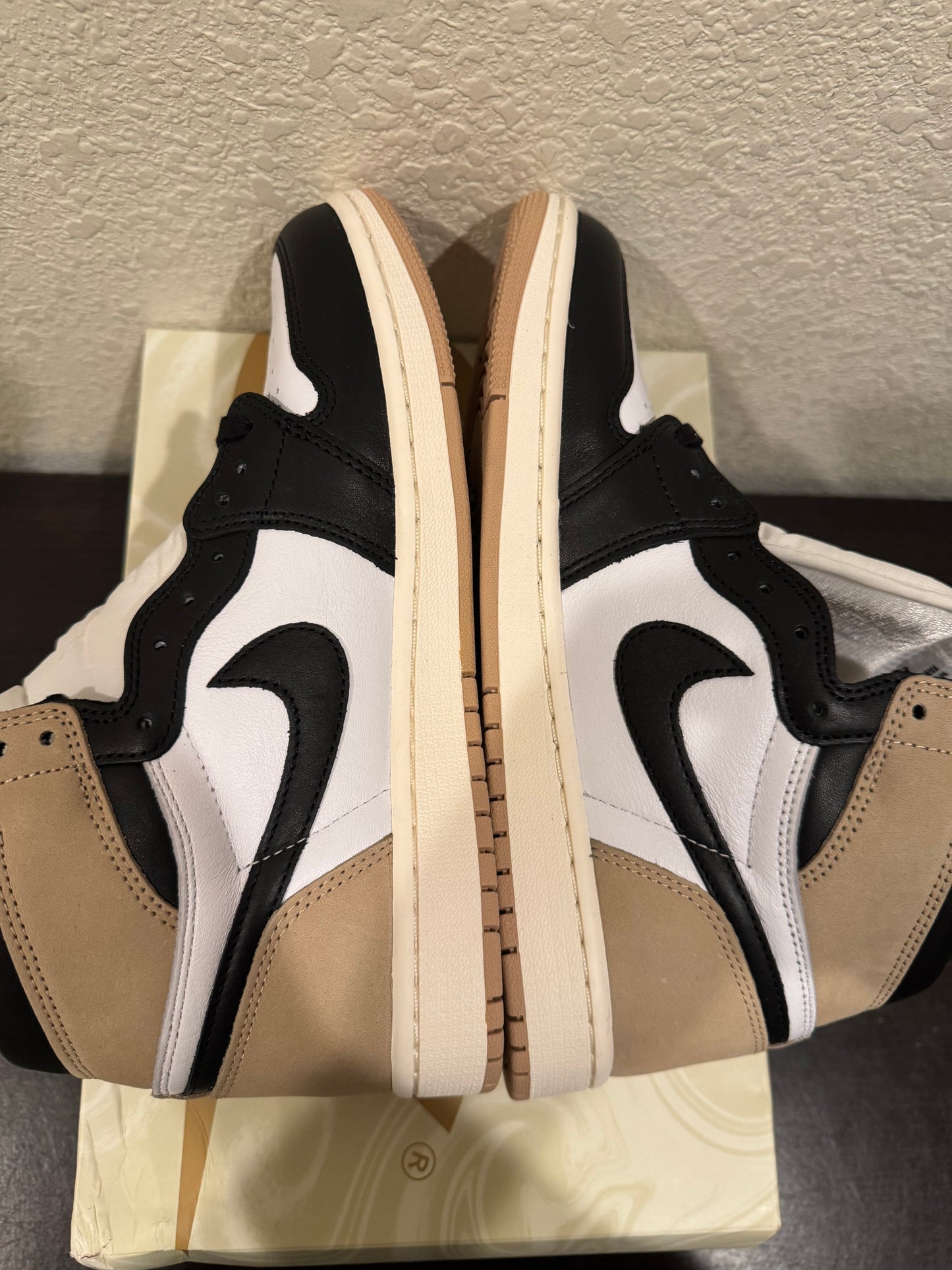 Jordan 1 High OG Latte Men's/Women's FD2596-021