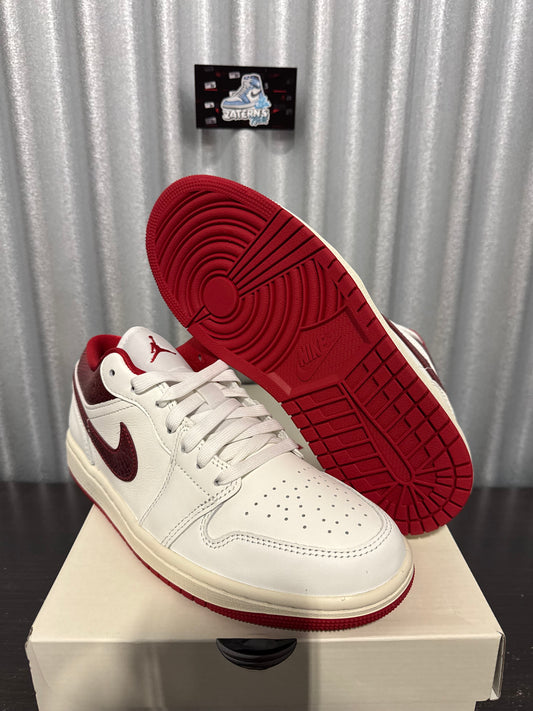 Jordan 1 Low Ruby W Brand New HJ9338-106