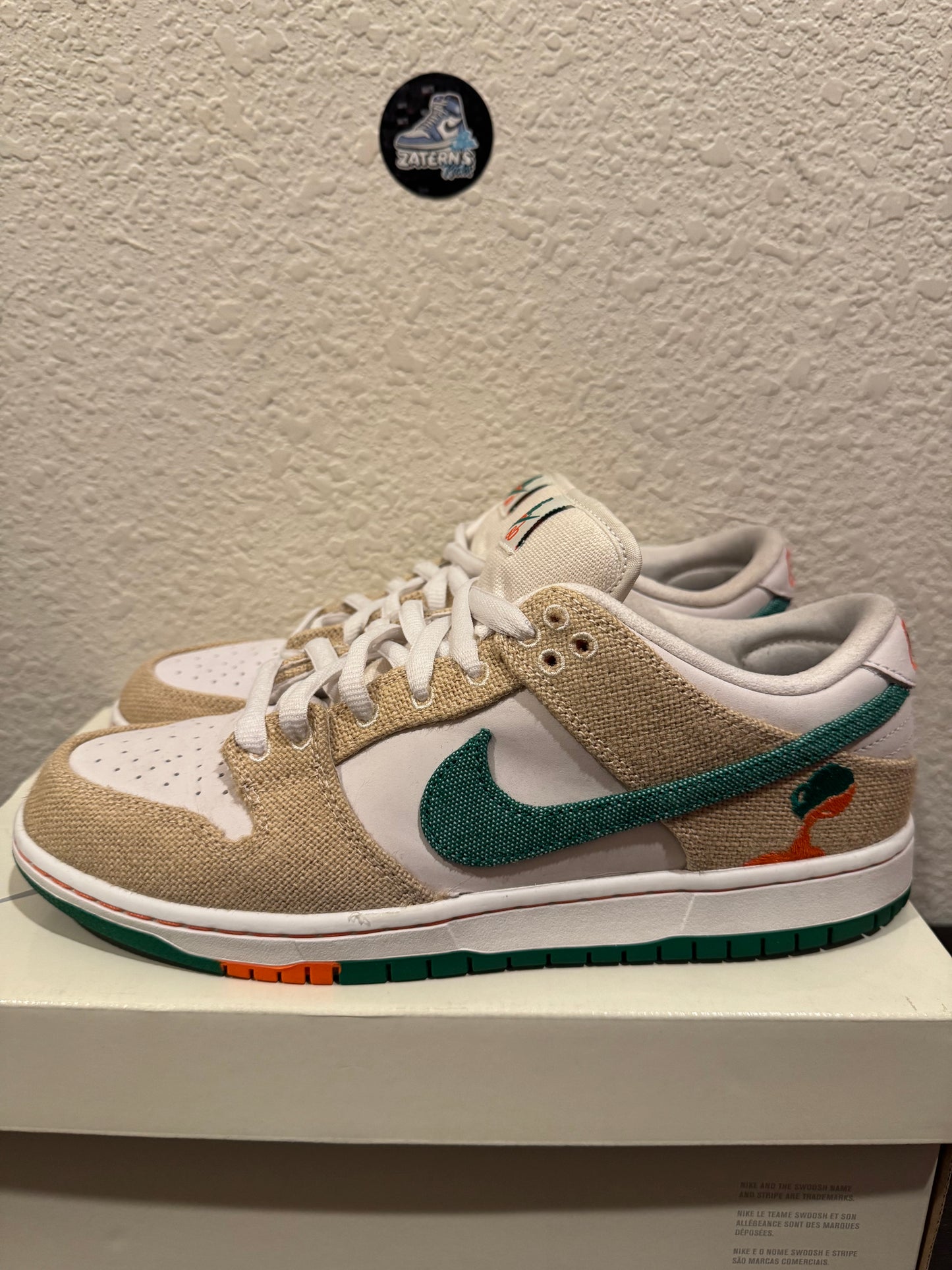 Nike SB Dunk Low Jarritos Men's Pre-Owned (10.5M) FD0860-001