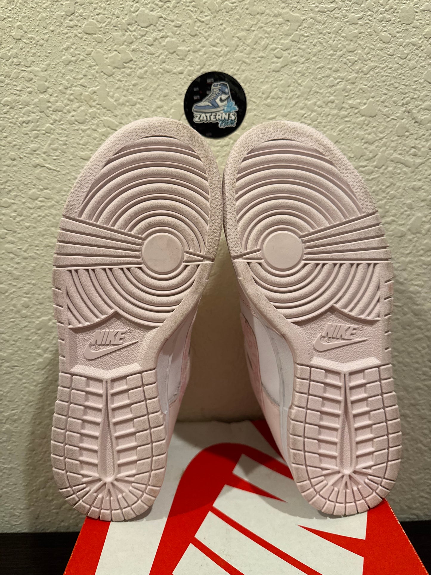 Nike Dunk Low Pink Paisley W Pre-Owned (8W) FD1449-100