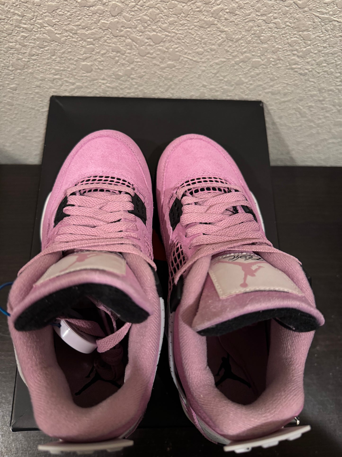 Jordan 4 Orchid Pre-Owned AQ9129-501