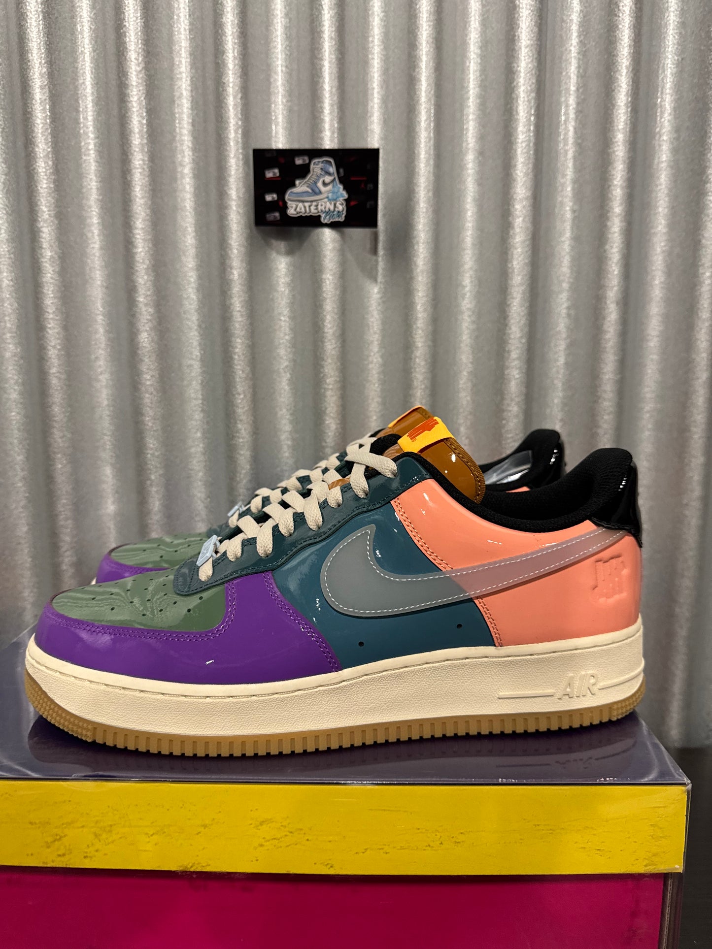 Nike Air Force 1 Low SP Undefeated Wild Berry Men's Pre-Owned (12M) DV5255-500