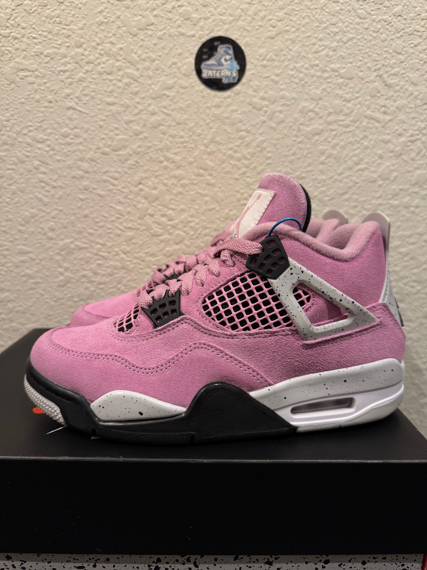 Jordan 4 Orchid Pre-Owned AQ9129-501