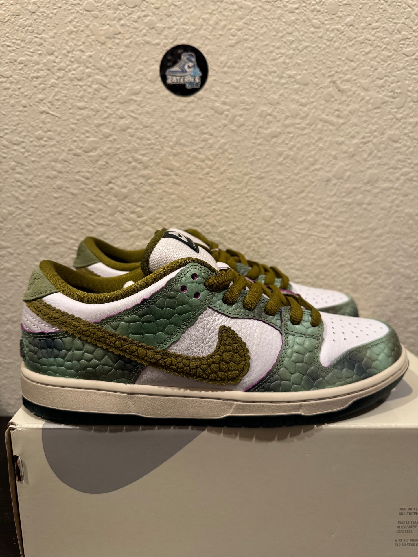 Nike SB Dunk Low Alexis Sablone Chameleon Men's Brand New HJ3386-300