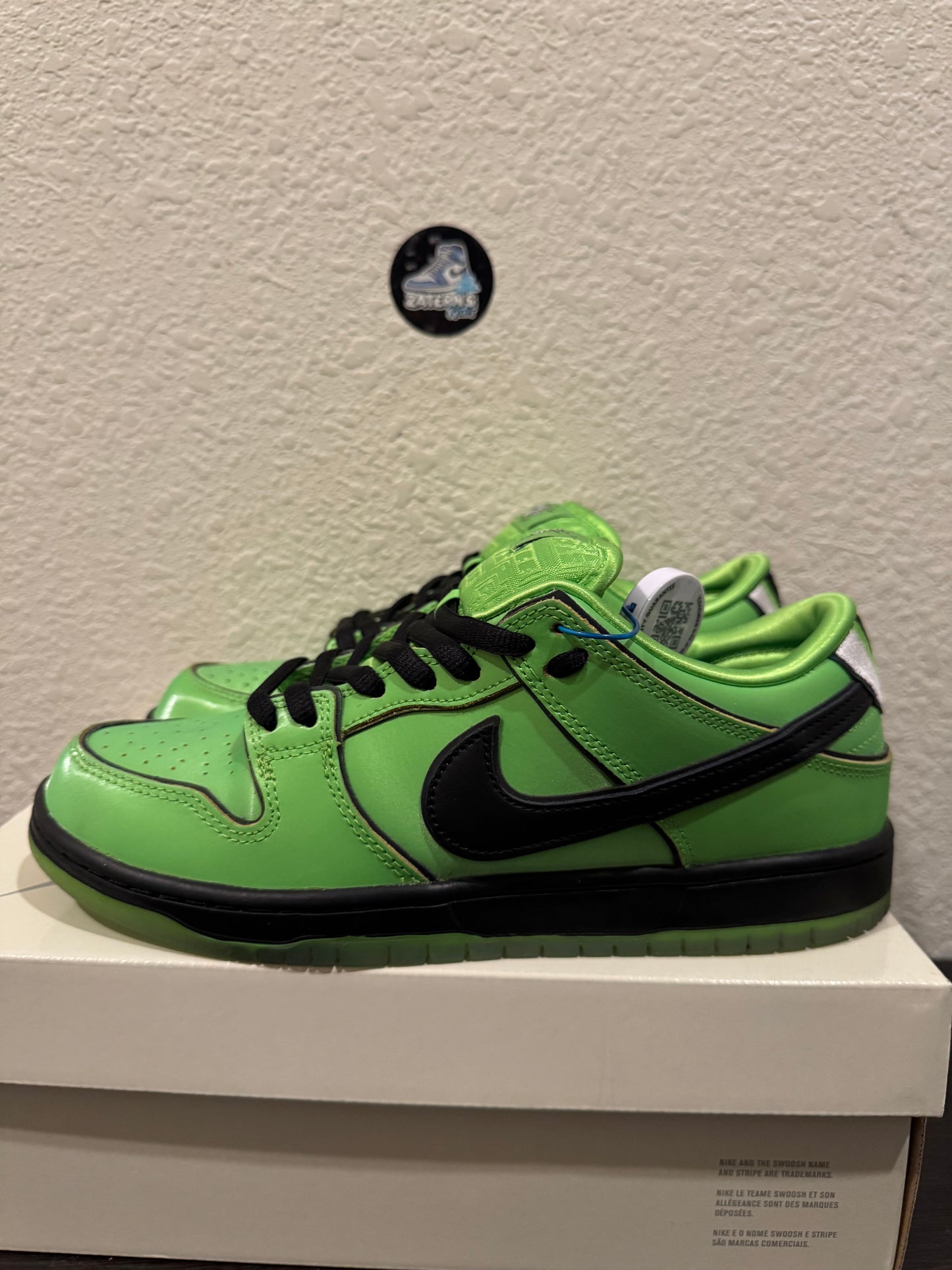 Nike SB Dunk Low PowerPuff Girls Buttercup Size 9 Men's Pre-Owned FZ8319-300