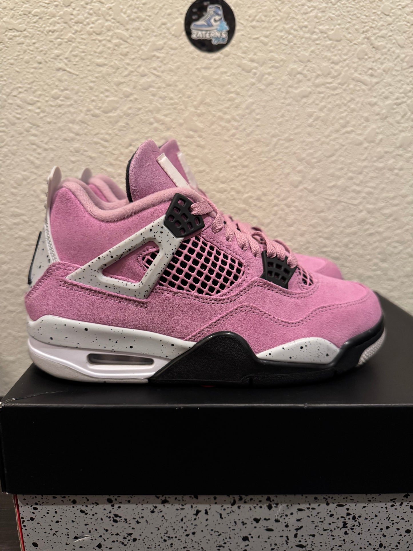 Jordan 4 Orchid Pre-Owned AQ9129-501