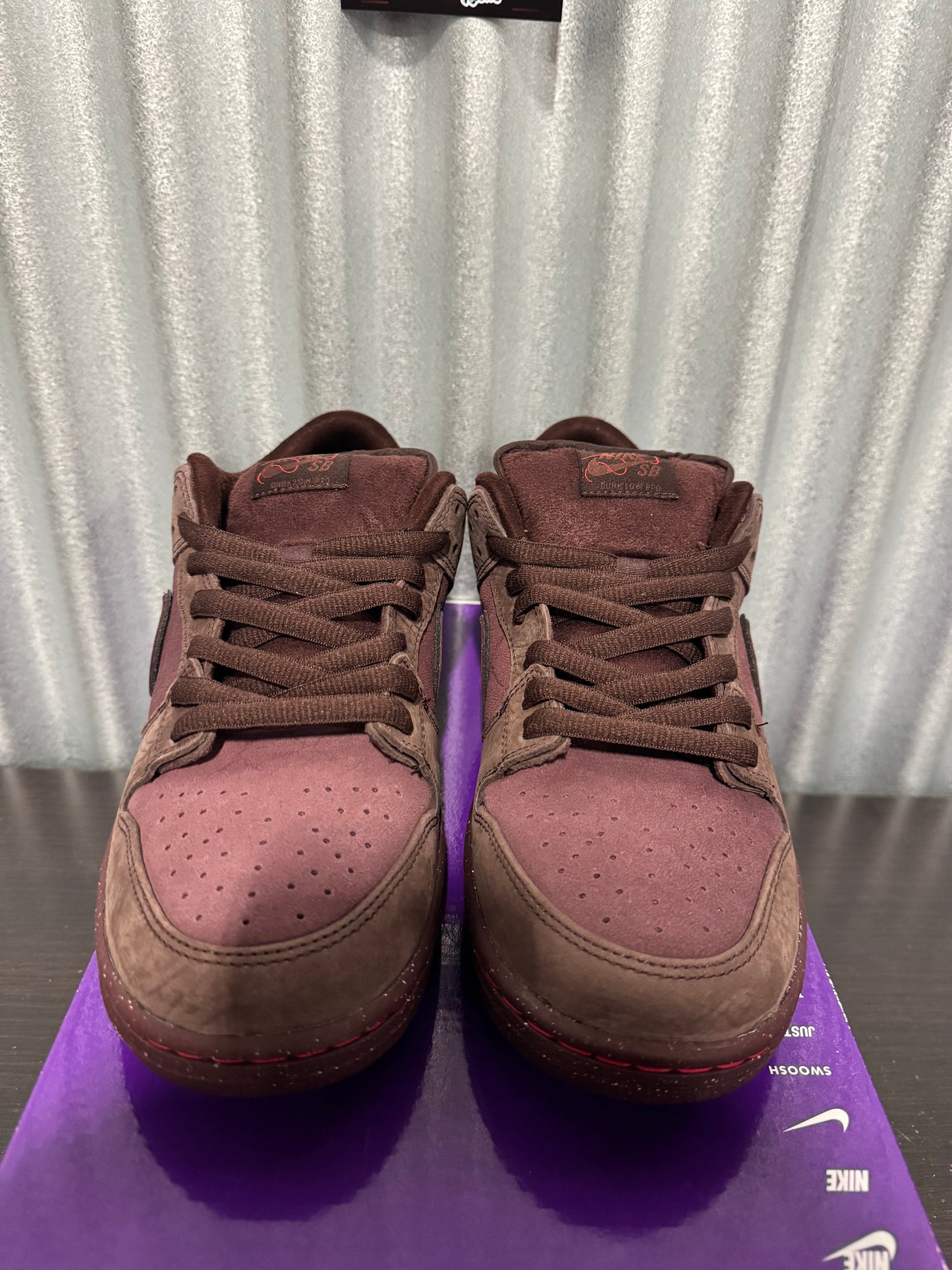 Nike SB Dunk Low City Of Love Burgundy Men's Brand New FN0619-600