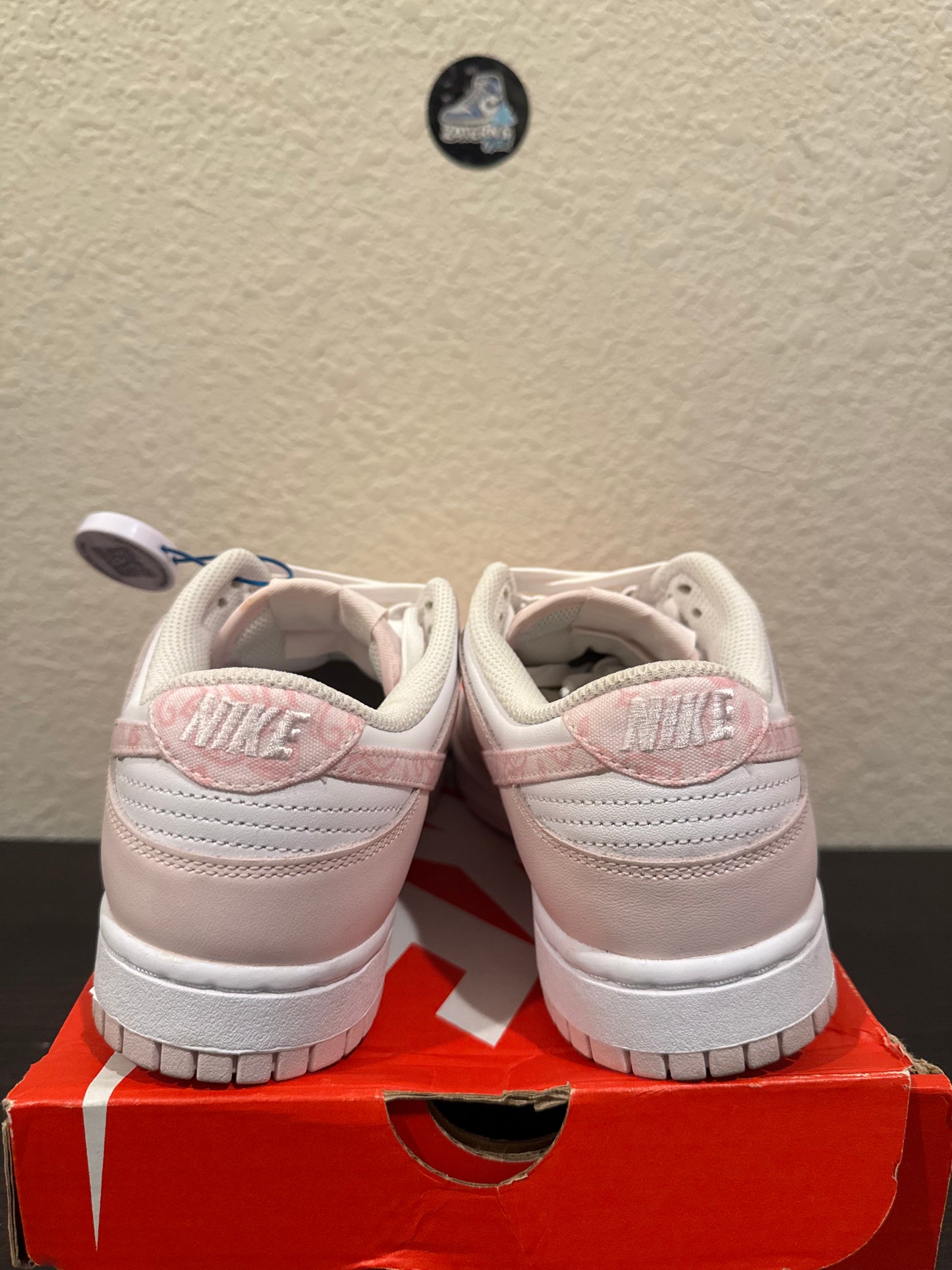 Nike Dunk Low Pink Paisley W Pre-Owned (8W) FD1449-100